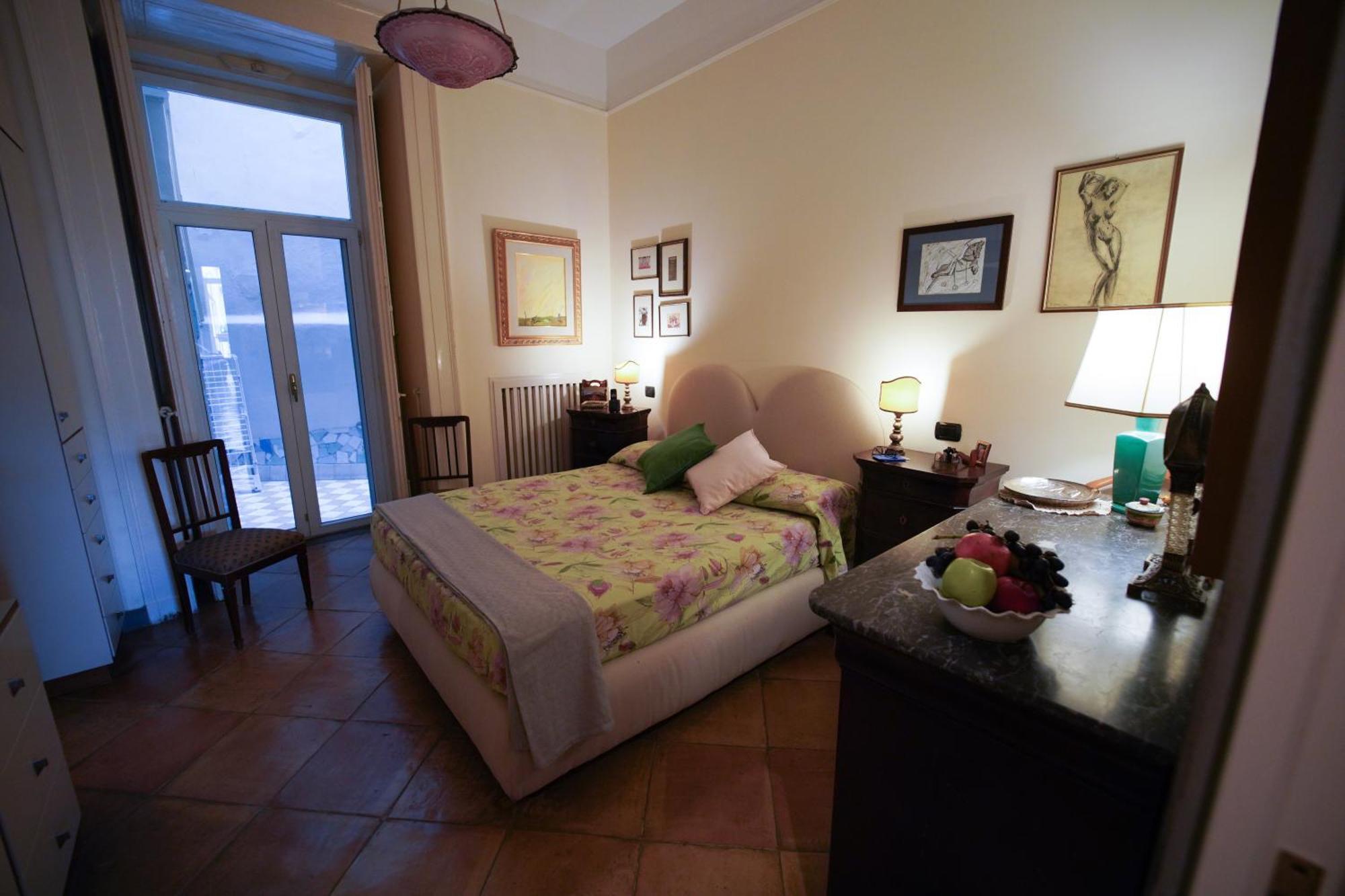 Residenza Suor Orsola Bed & Breakfast Napoli Bagian luar foto